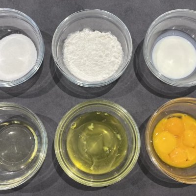 一款零失敗的戚風(fēng)蛋糕，配方簡(jiǎn)單，健康又美味